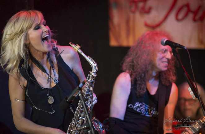 Mindi Abair, Waddy Wachtel, Phil Jones