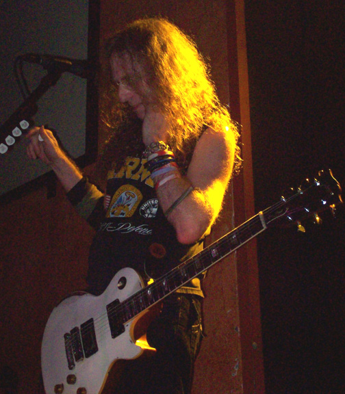 Waddy Wachtel 11/24/08 (photo by Phyllis Pollack)