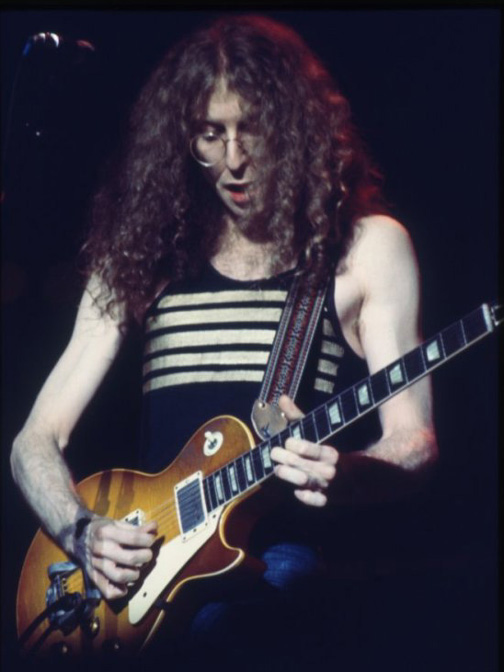 Waddy with his 1960 Les Paul Sunburst (Photo by Chuck Mayer)