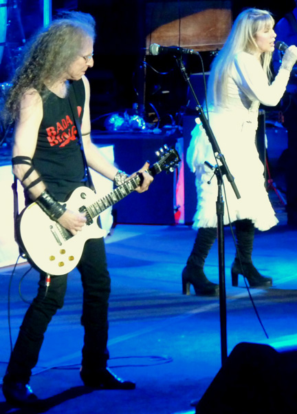 Waddy Wachtel, Stevie Nicks - Red Rocks 8/9/11 (Photo by Ed Hanke)