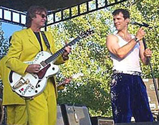 Brett Tuggle, Chris Isaak