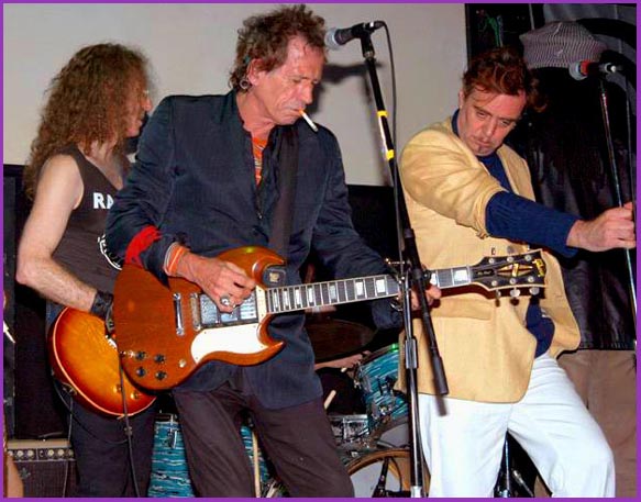 Waddy Wachtel, Keith Richards, Terry Reid 10/28/02 (photo by Mark Sullivan)