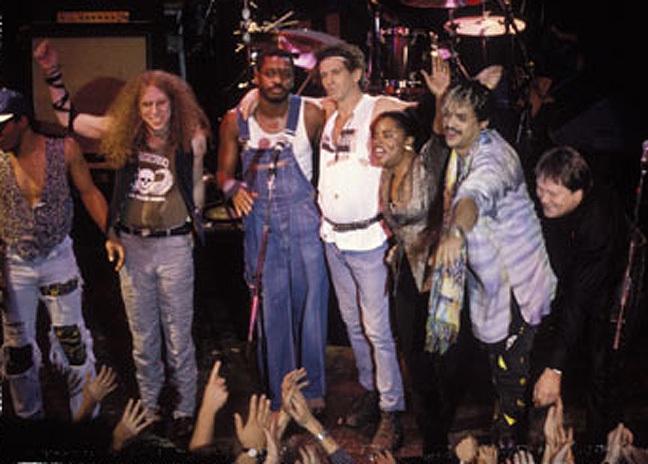 Ivan Neville, Waddy Wachtel, Steve Jordan, Keith Richards, Sarah Dash, Babi (Bobby) Floyd, Bobby Keys, Main Offender Tour, Paris 1992
Photo by:  Claude Gassian