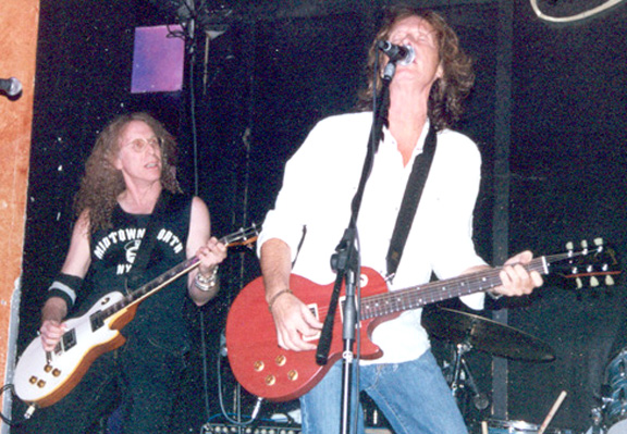 Waddy Wachtel, Brett Tuggle - August 2006