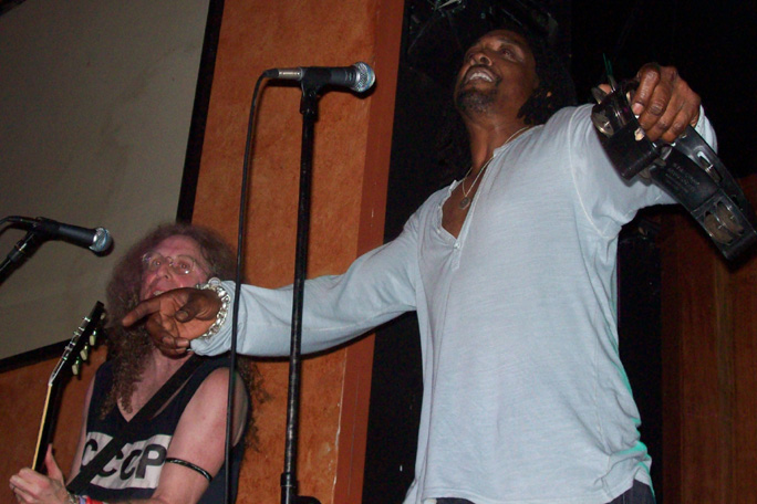 Waddy Wachtel, Bernard Fowler