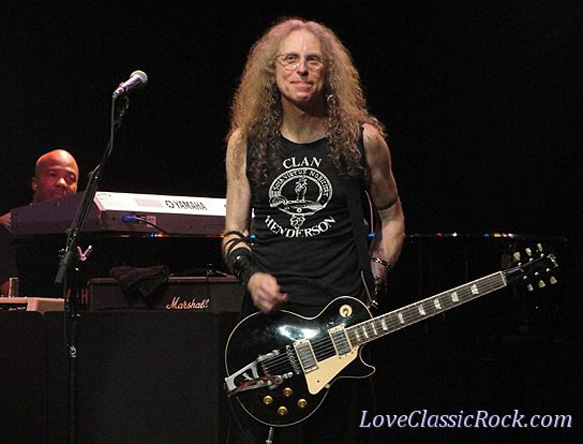 Darrell Smith, Waddy Wachtel - Wiltern Theater 5/26/11 (Photo by Cindi Carter)