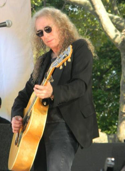 Waddy Wachtel (Photo by Mike Pierro)