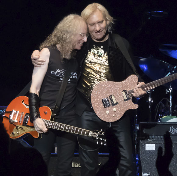 Waddy Wachtel, Joe Walsh (Photo by Ivor Levene)